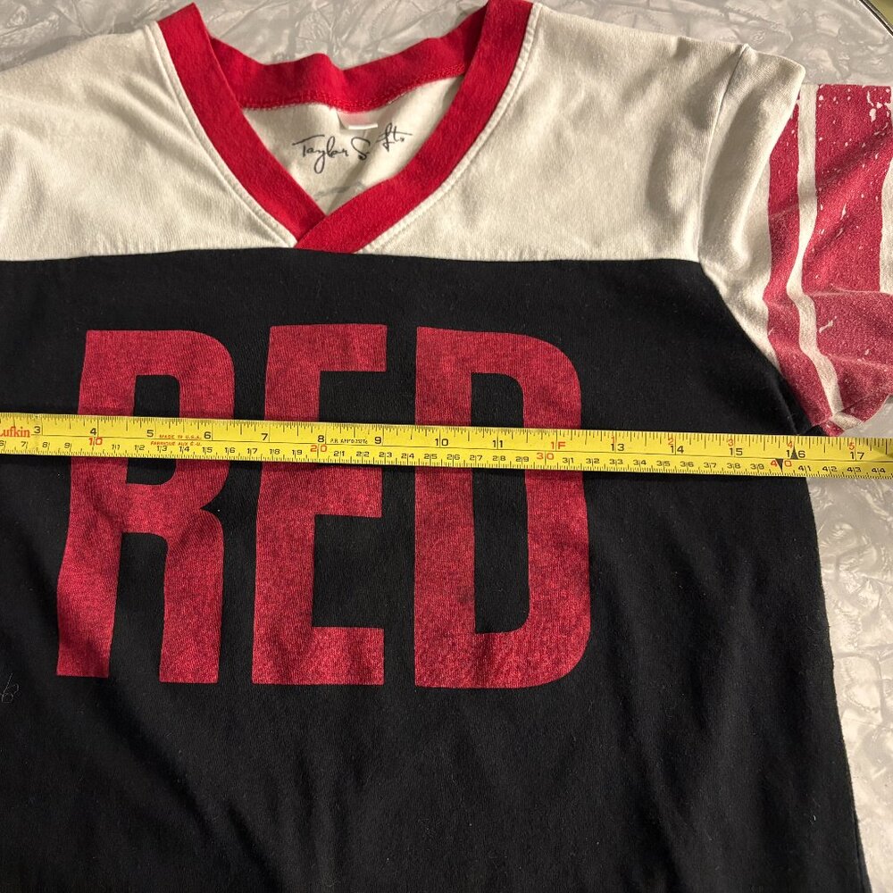 Taylor Swift Red Tour V-Neck 13 Tshirt, Football Jersey Style Juniors Sz L - Picture 5 of 6